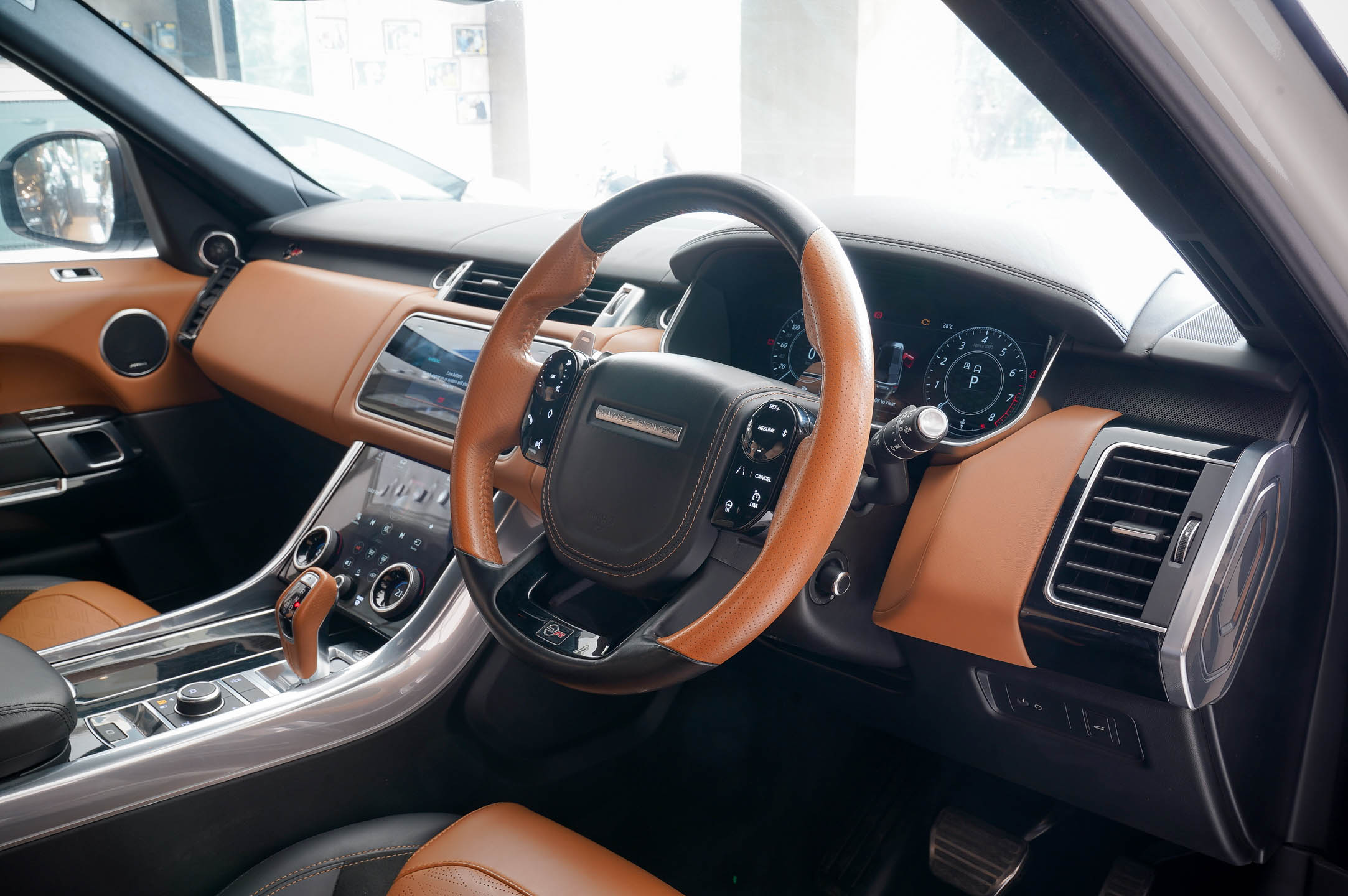 Land Rover Range Rover Sport SVR