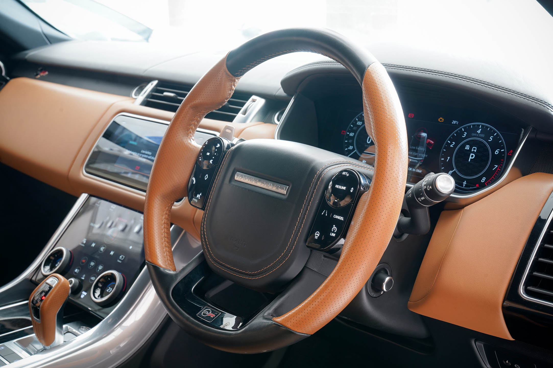 Land Rover Range Rover Sport SVR