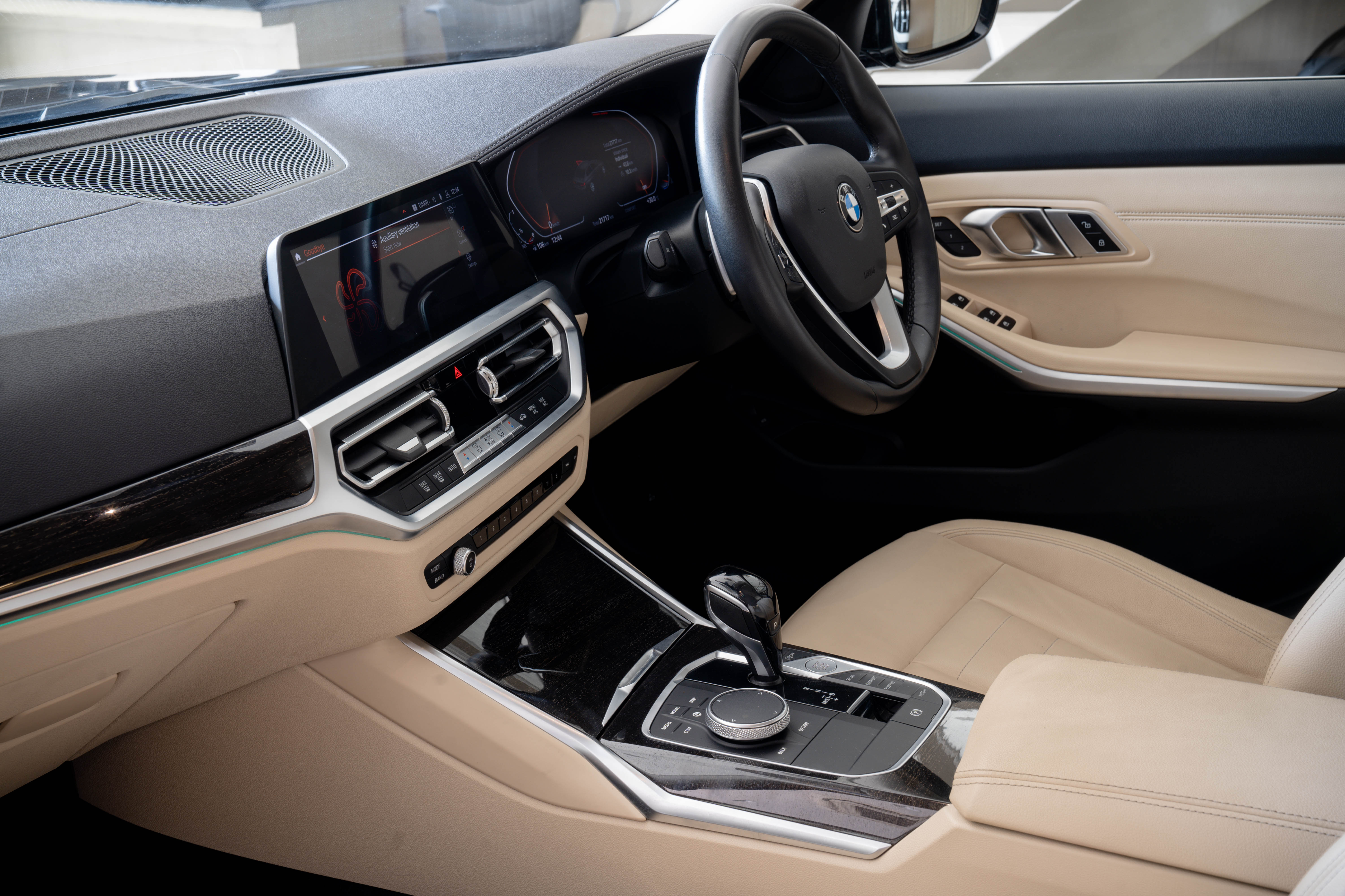 BMW 320d Luxury Line