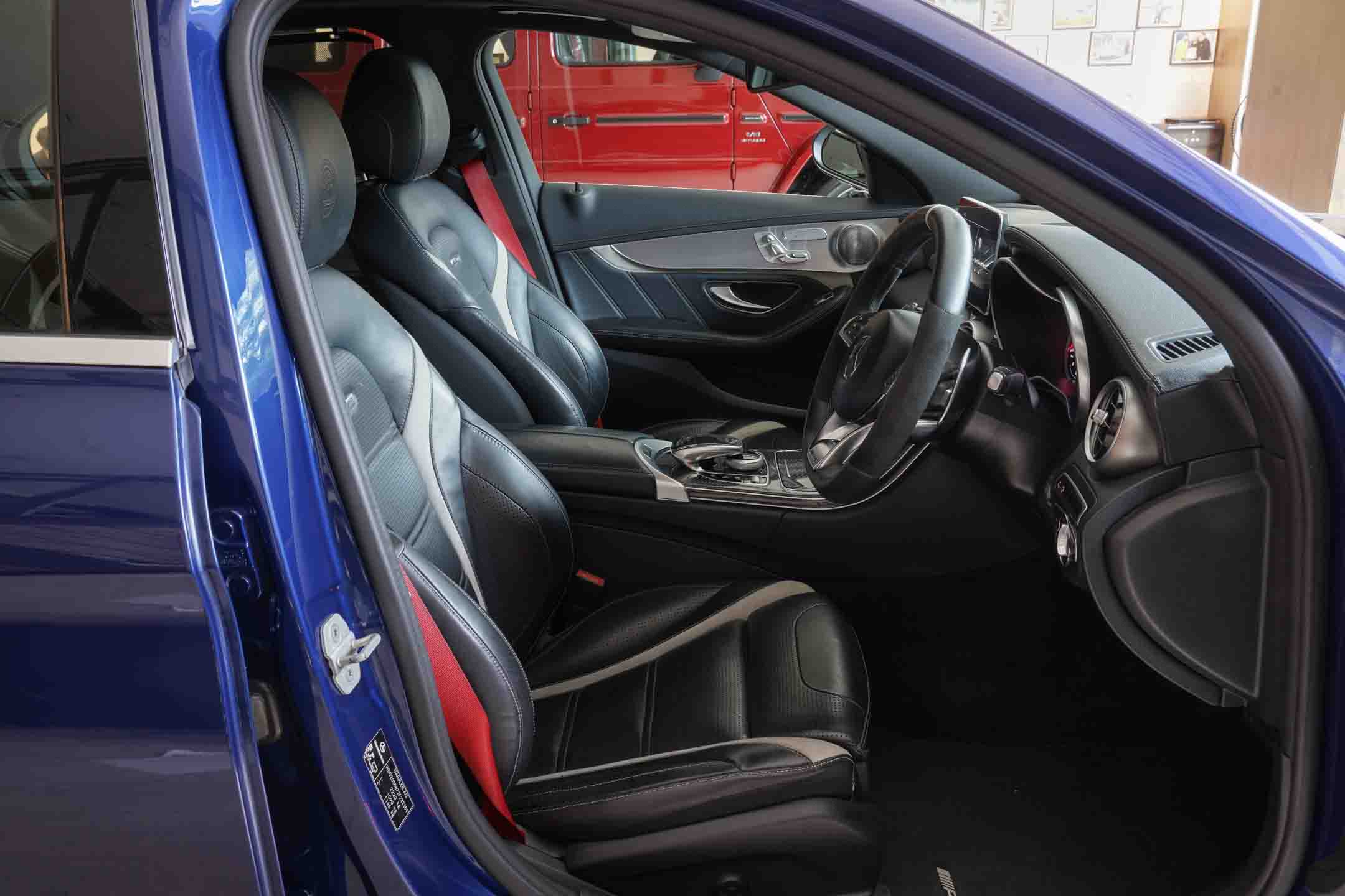 MERCEDES AMG C63S