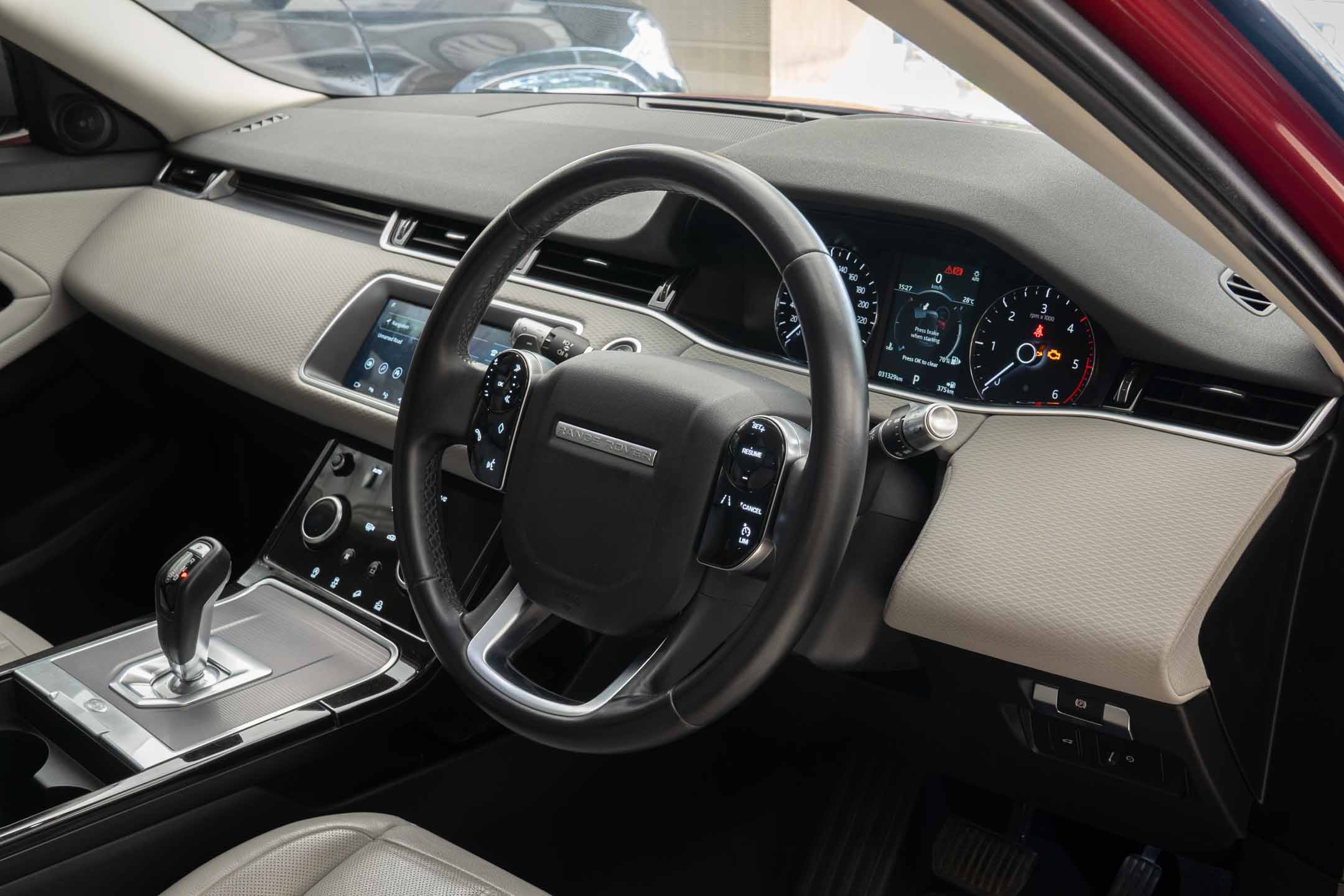 Land Rover Evoque R-Dynamic S D180