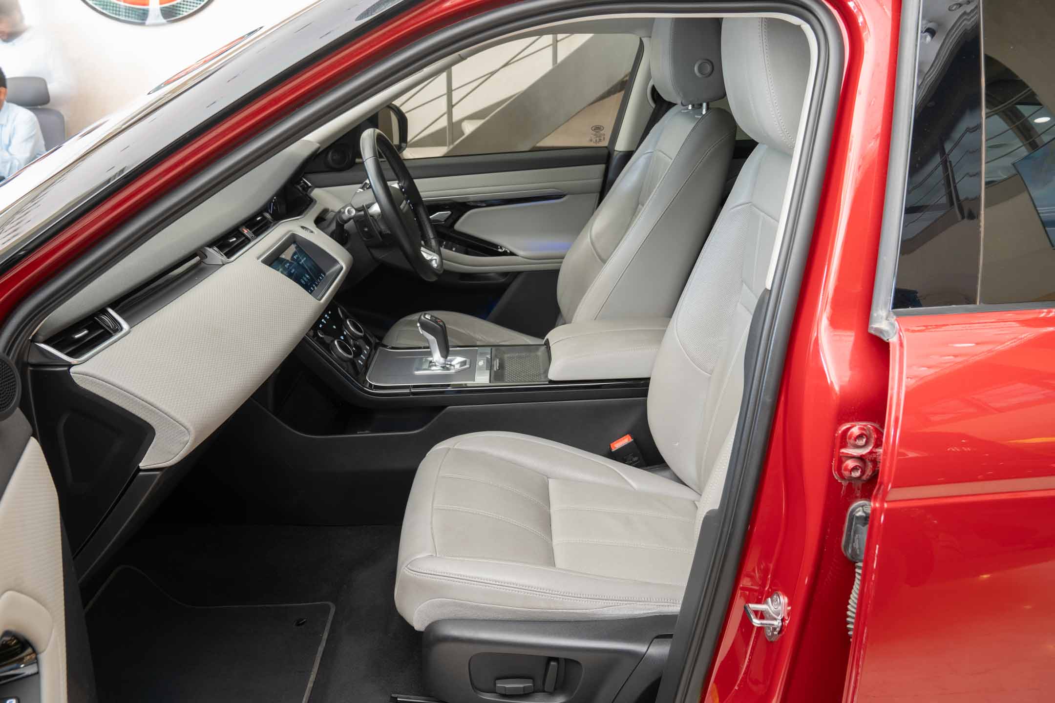 Land Rover Evoque R-Dynamic S D180