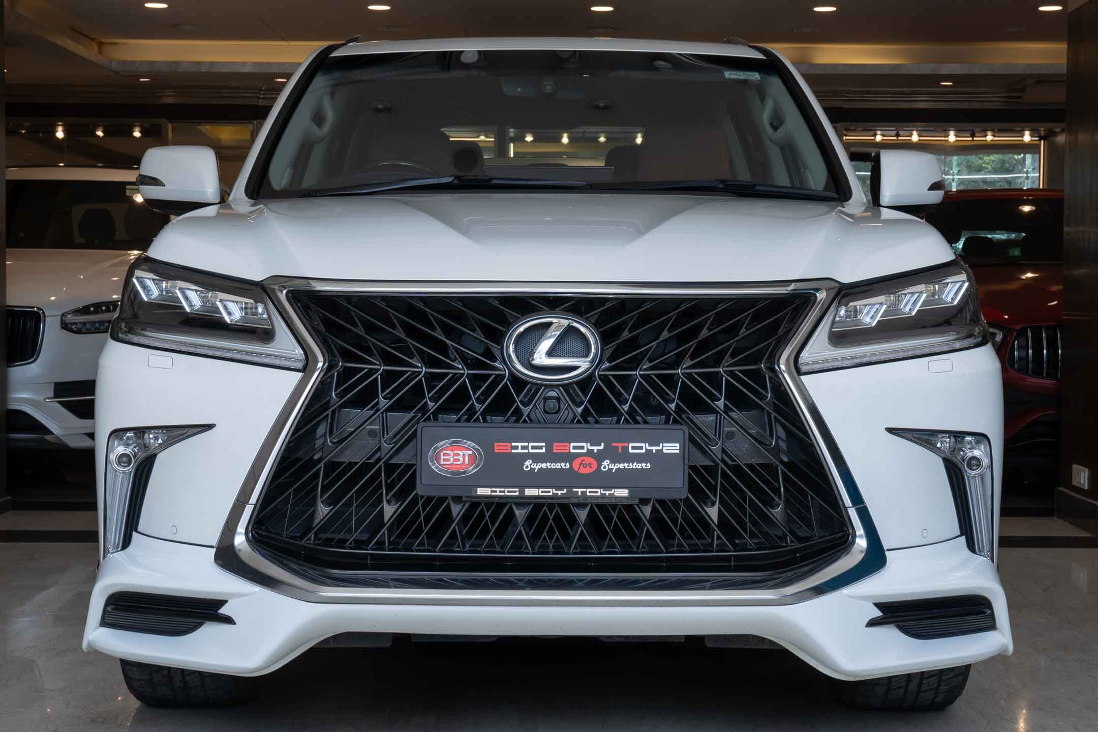 Lexus LX570 - Big Boy Toyz