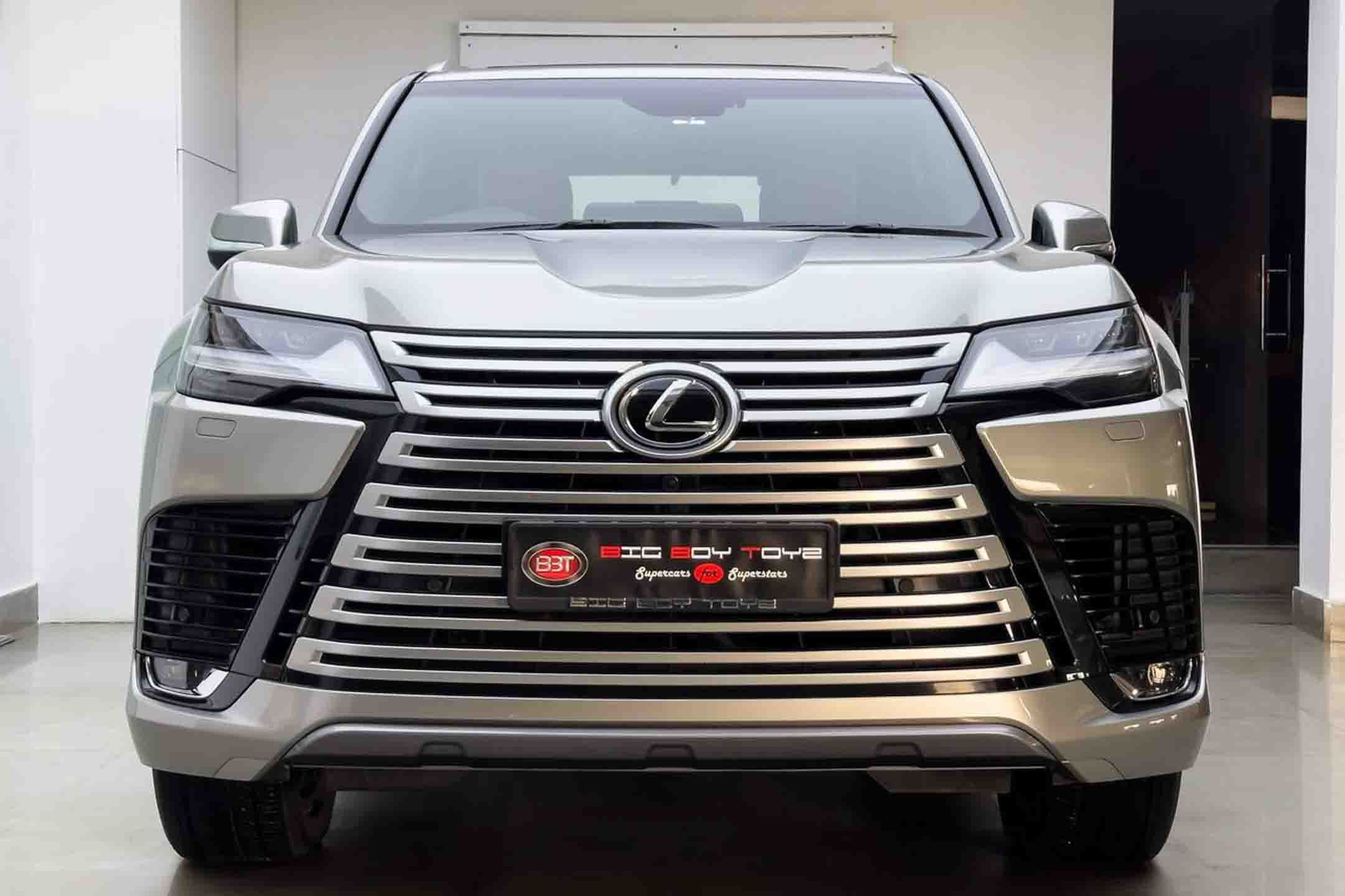 Lexus LX500d