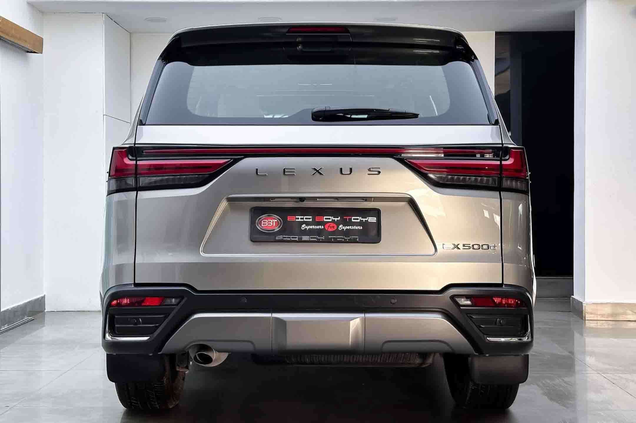 Lexus LX500d