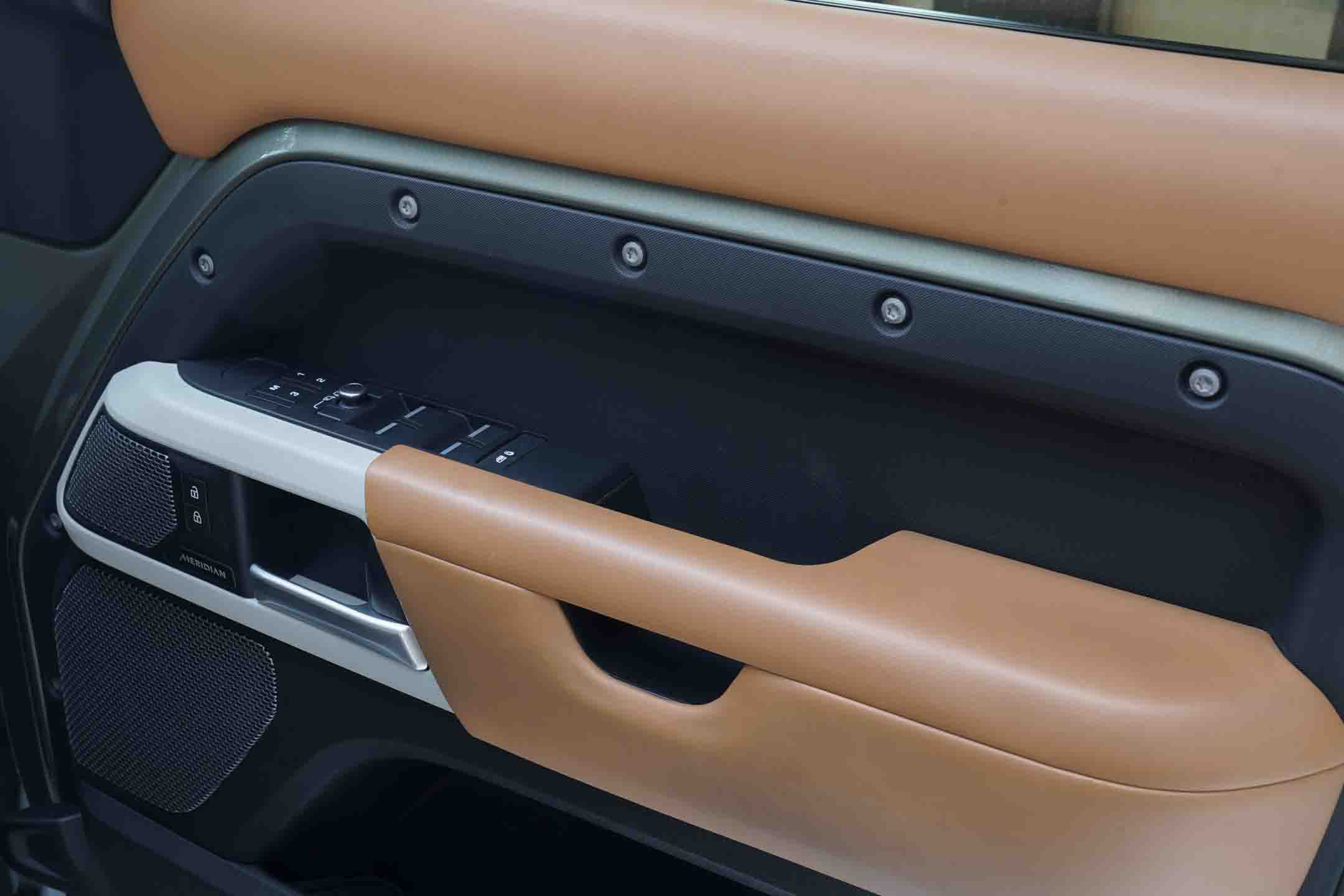 Land Rover Defender 110 HSE