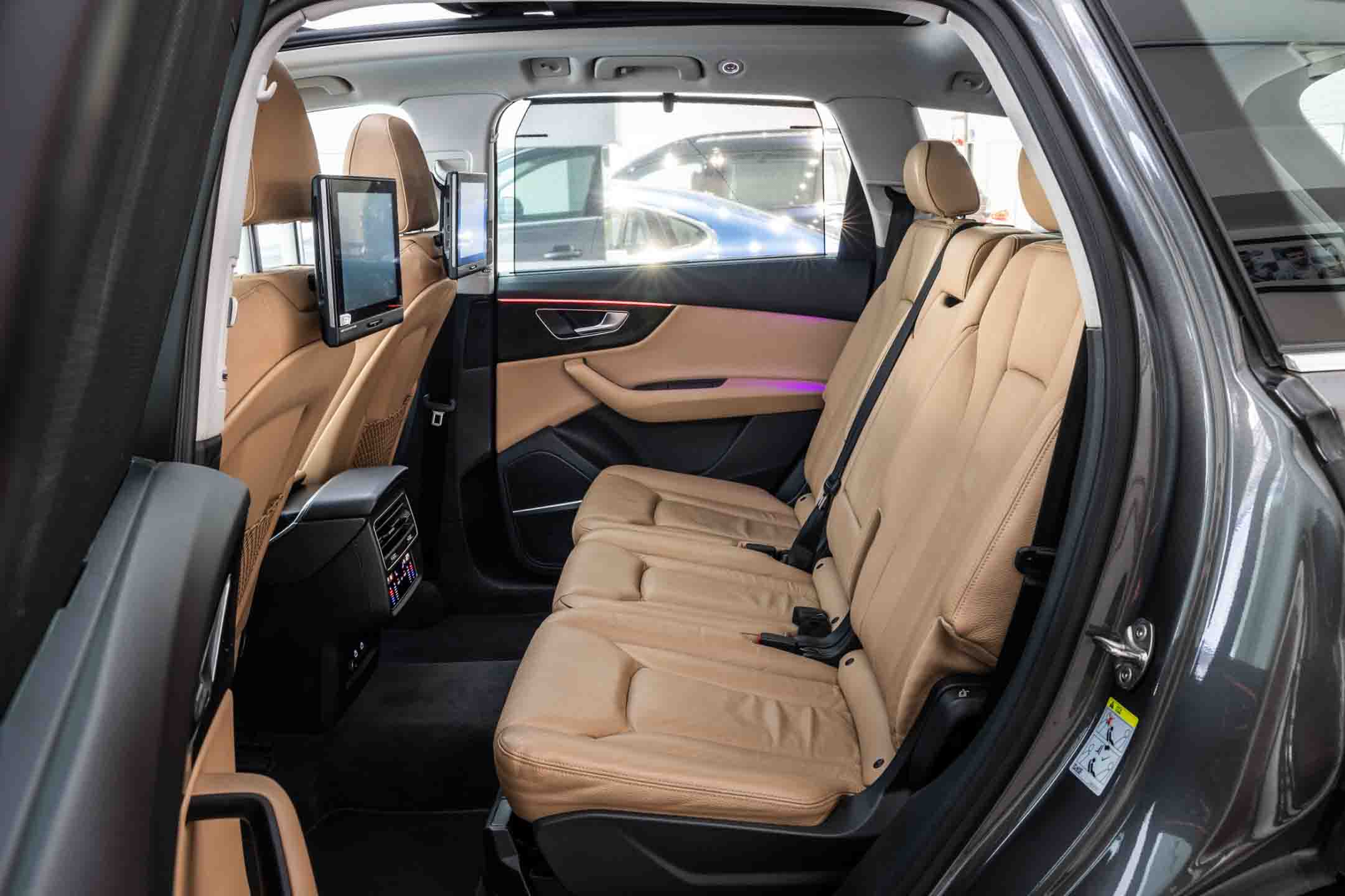 AUDI Q7 Premium Plus 55 TFSI