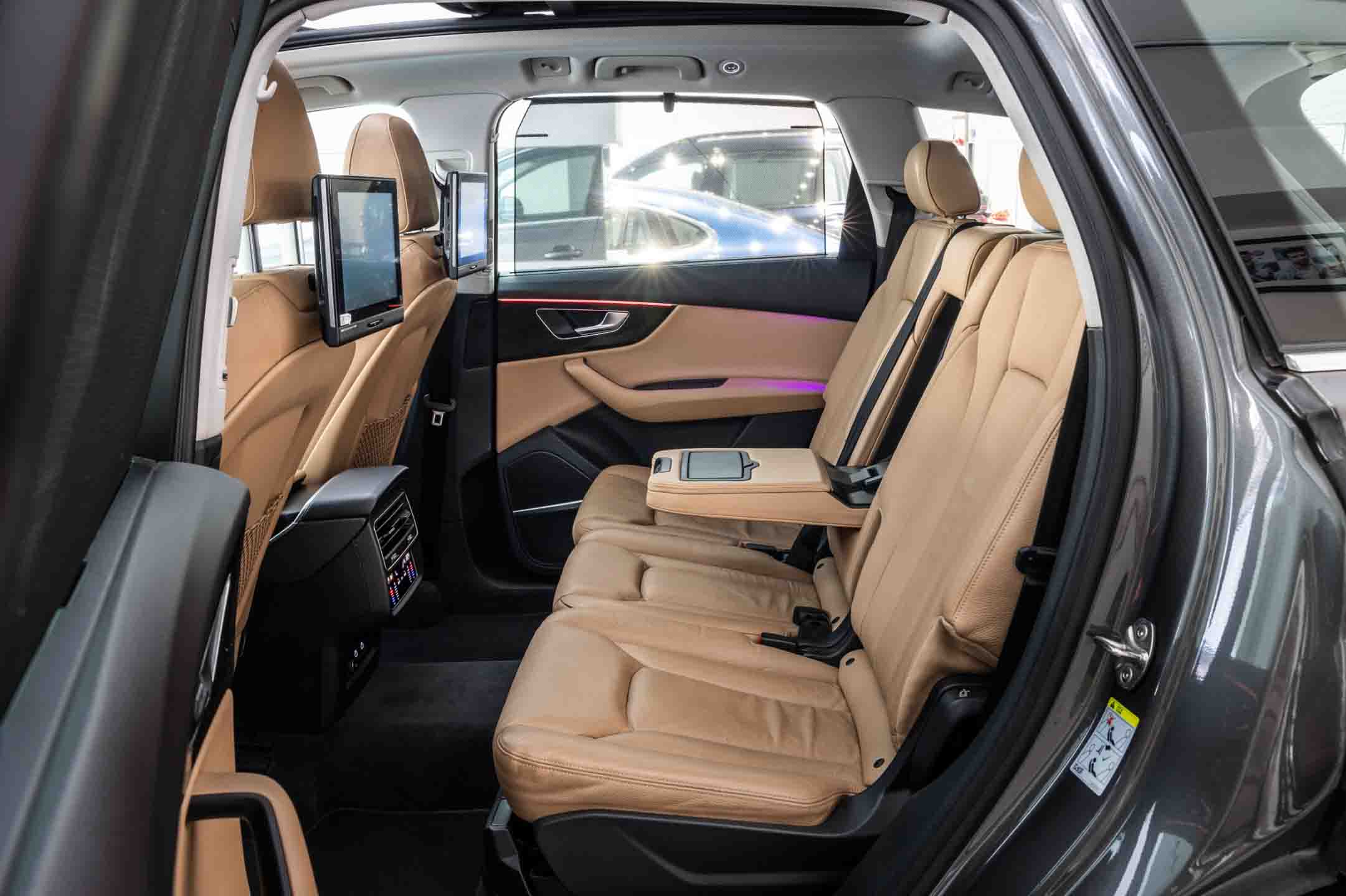 AUDI Q7 Premium Plus 55 TFSI