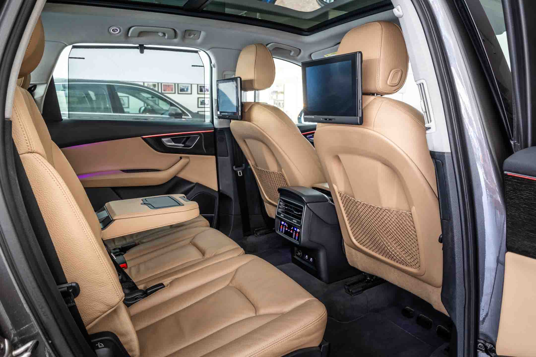 AUDI Q7 Premium Plus 55 TFSI