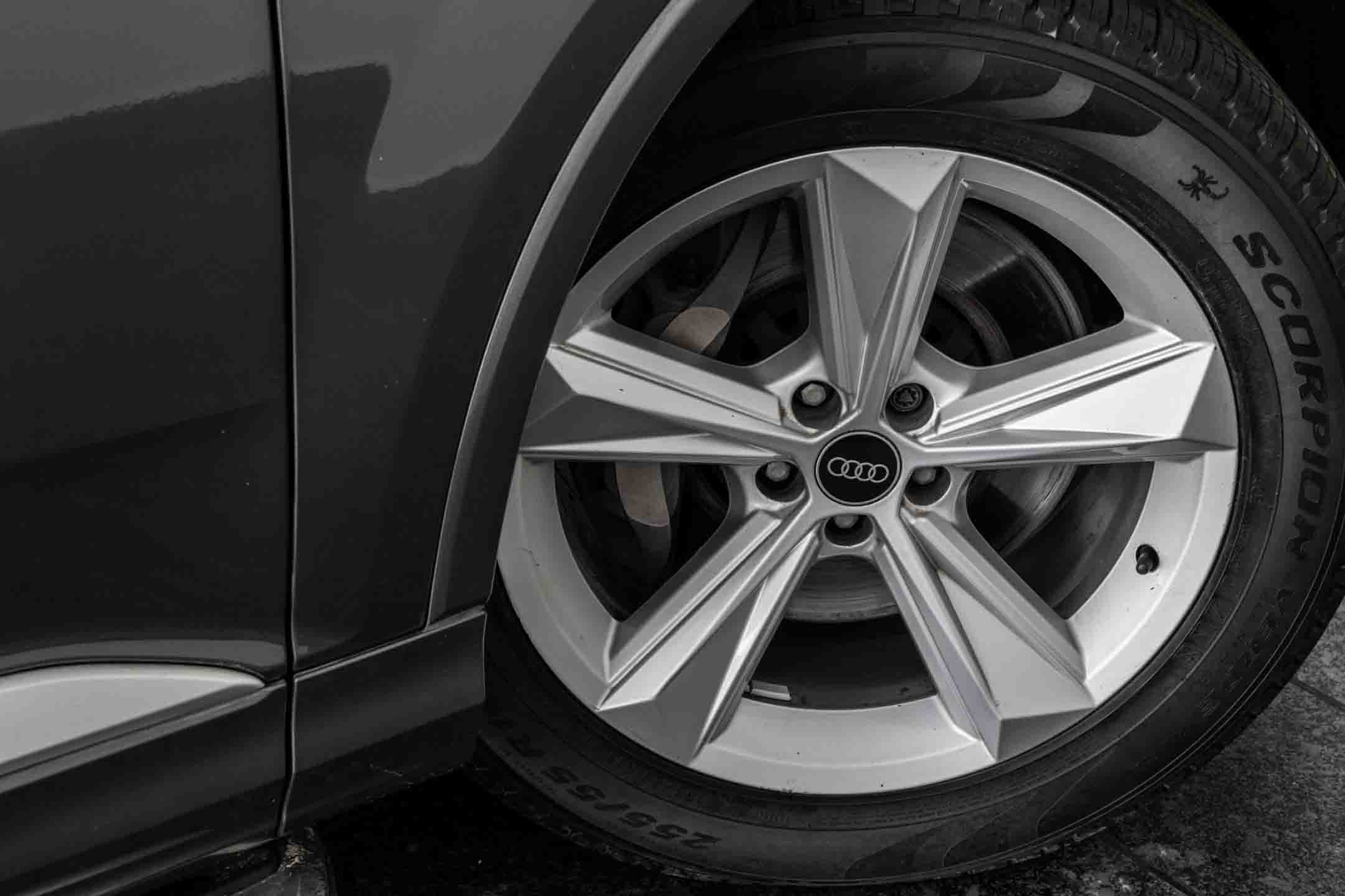 AUDI Q7 Premium Plus 55 TFSI