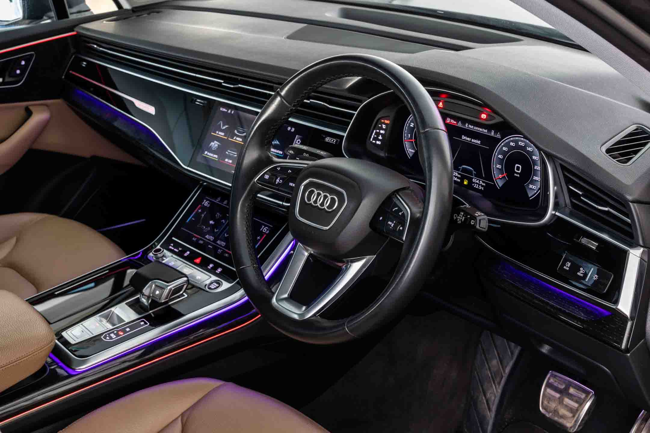 AUDI Q7 Premium Plus 55 TFSI