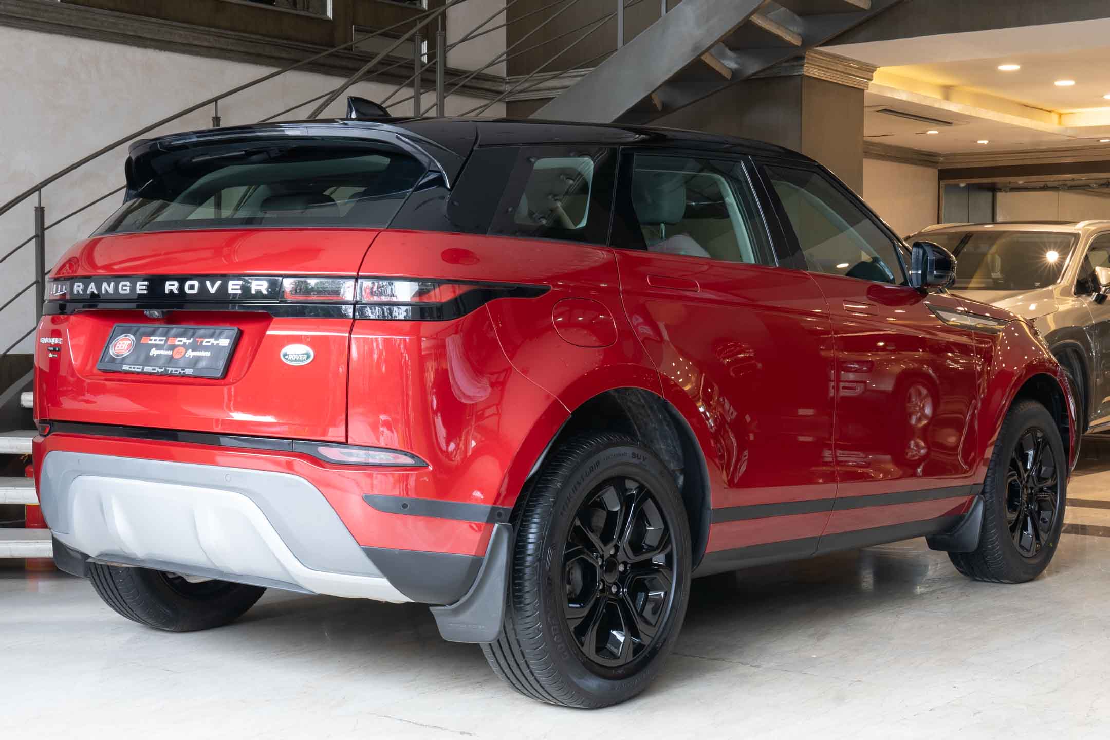 Land Rover Evoque R-Dynamic S D180