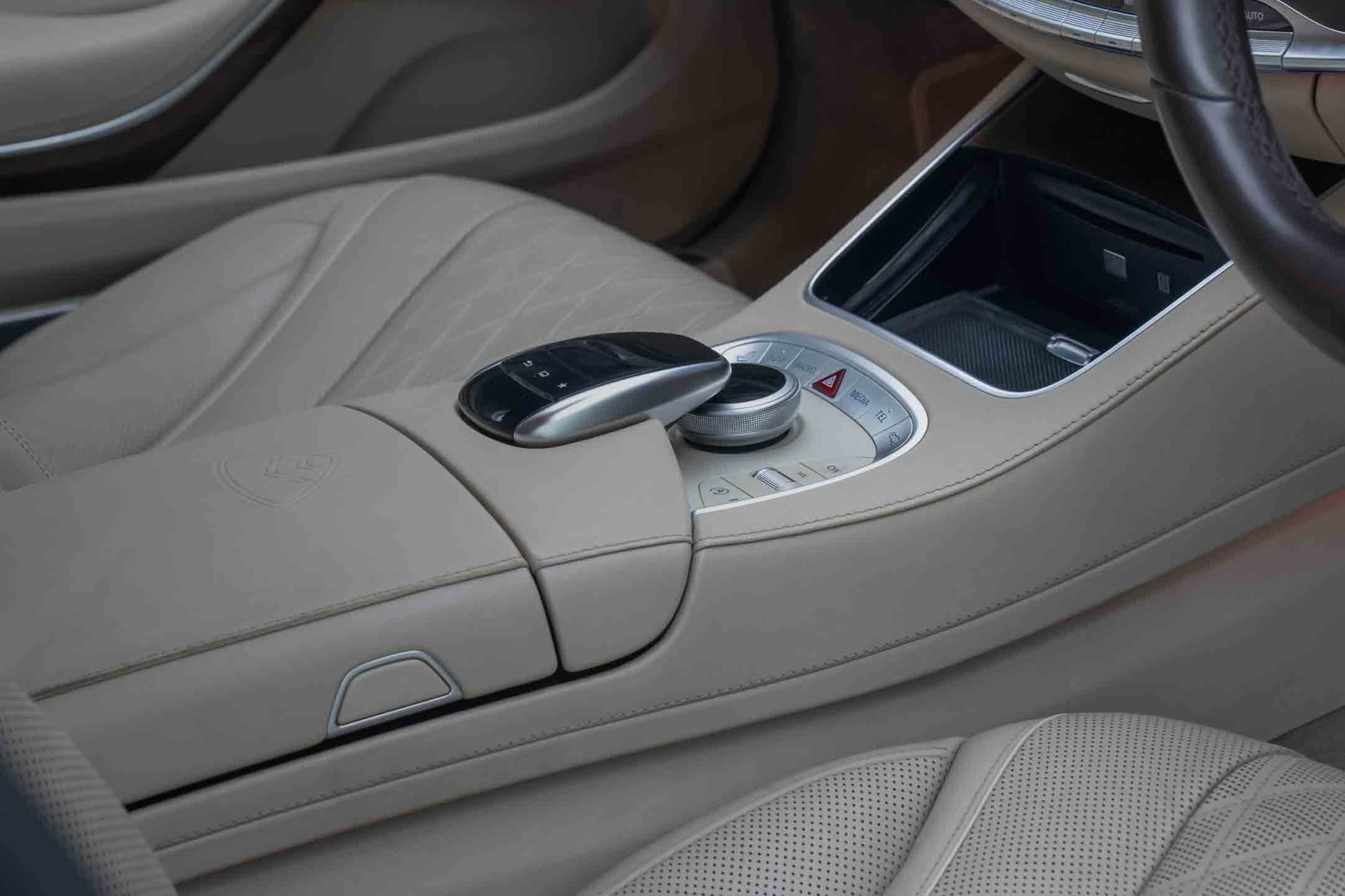 Mercedes Maybach S600