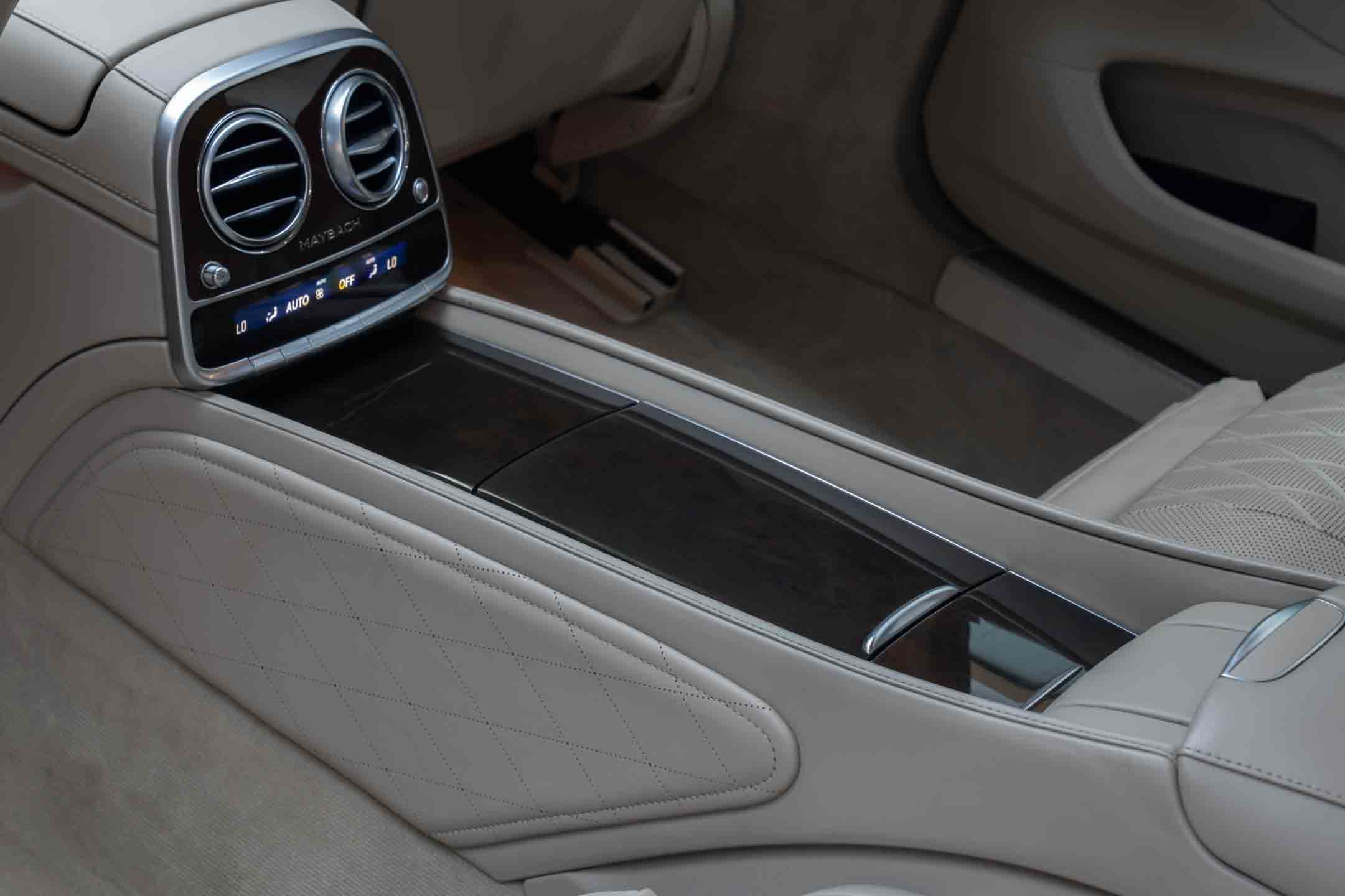 Mercedes Maybach S600