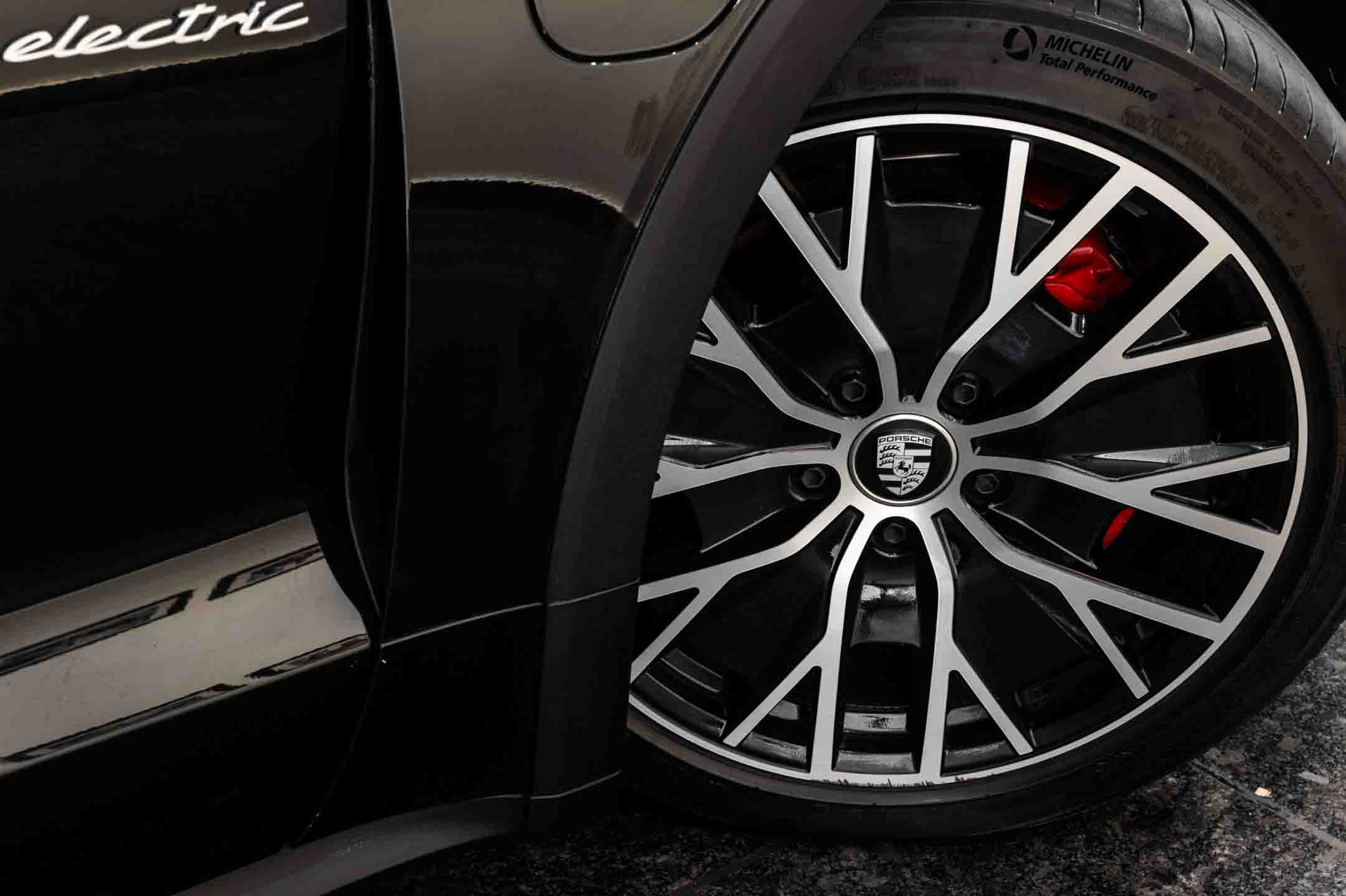 Porsche Taycan 4S Cross Tourismo