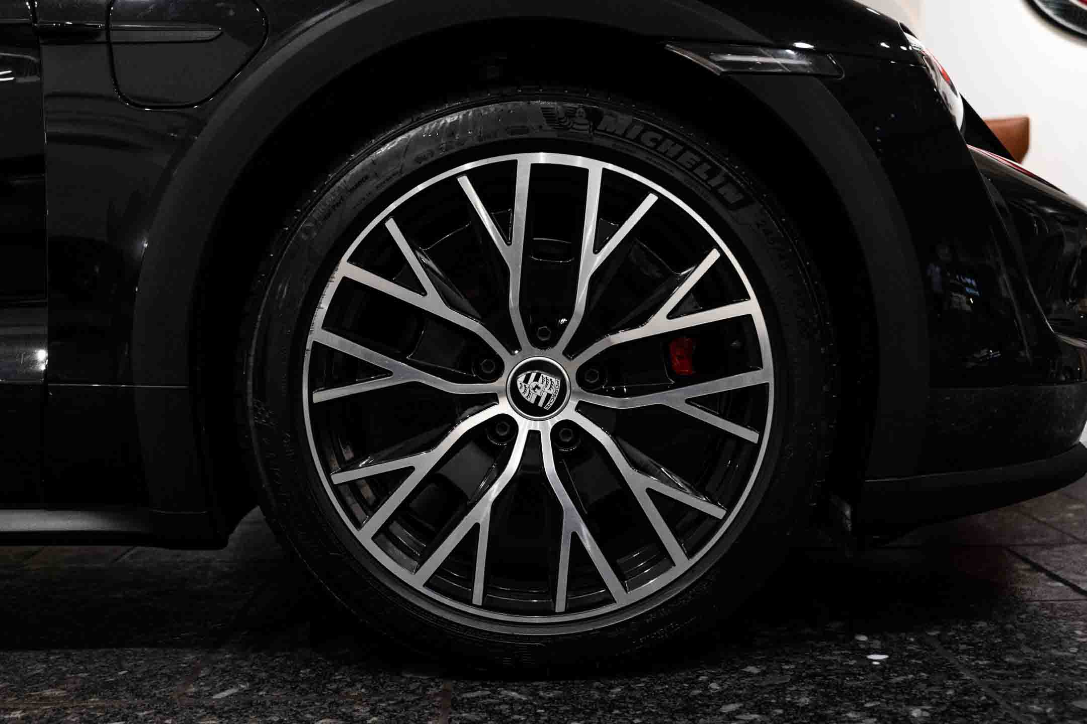 Porsche Taycan 4S Cross Tourismo