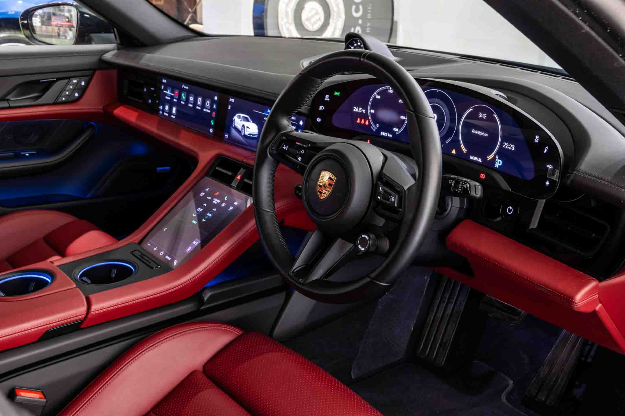 Porsche Taycan 4S Cross Tourismo