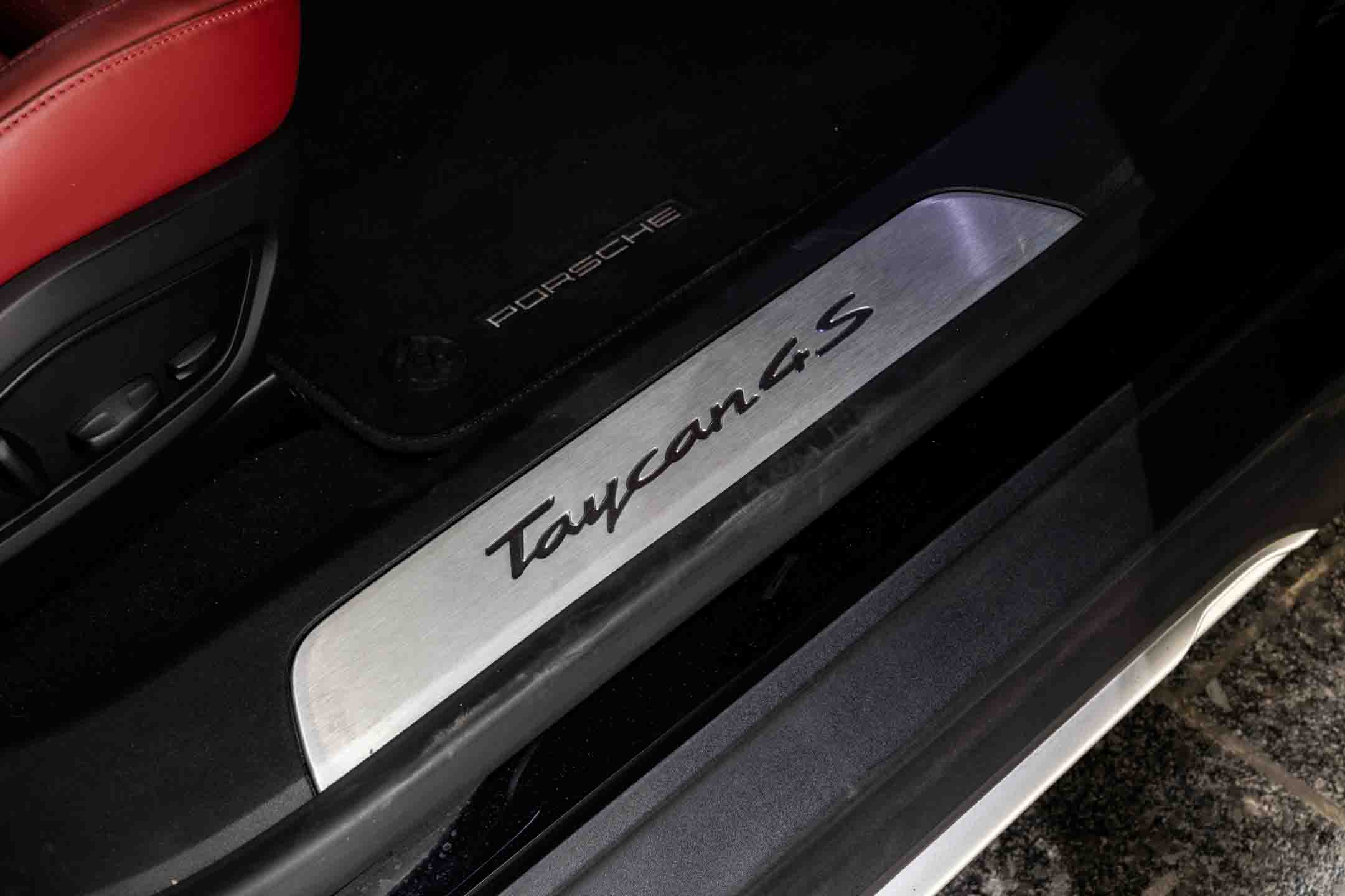 Porsche Taycan 4S Cross Tourismo