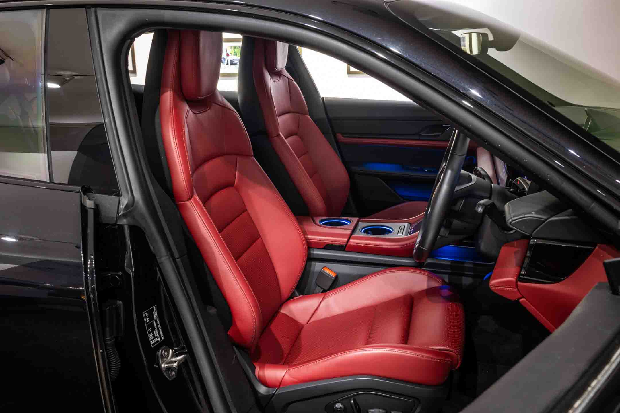 Porsche Taycan 4S Cross Tourismo