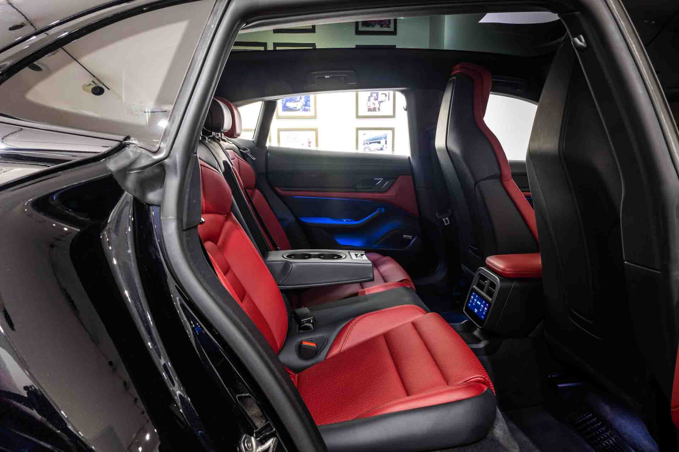 Porsche Taycan 4S Cross Tourismo