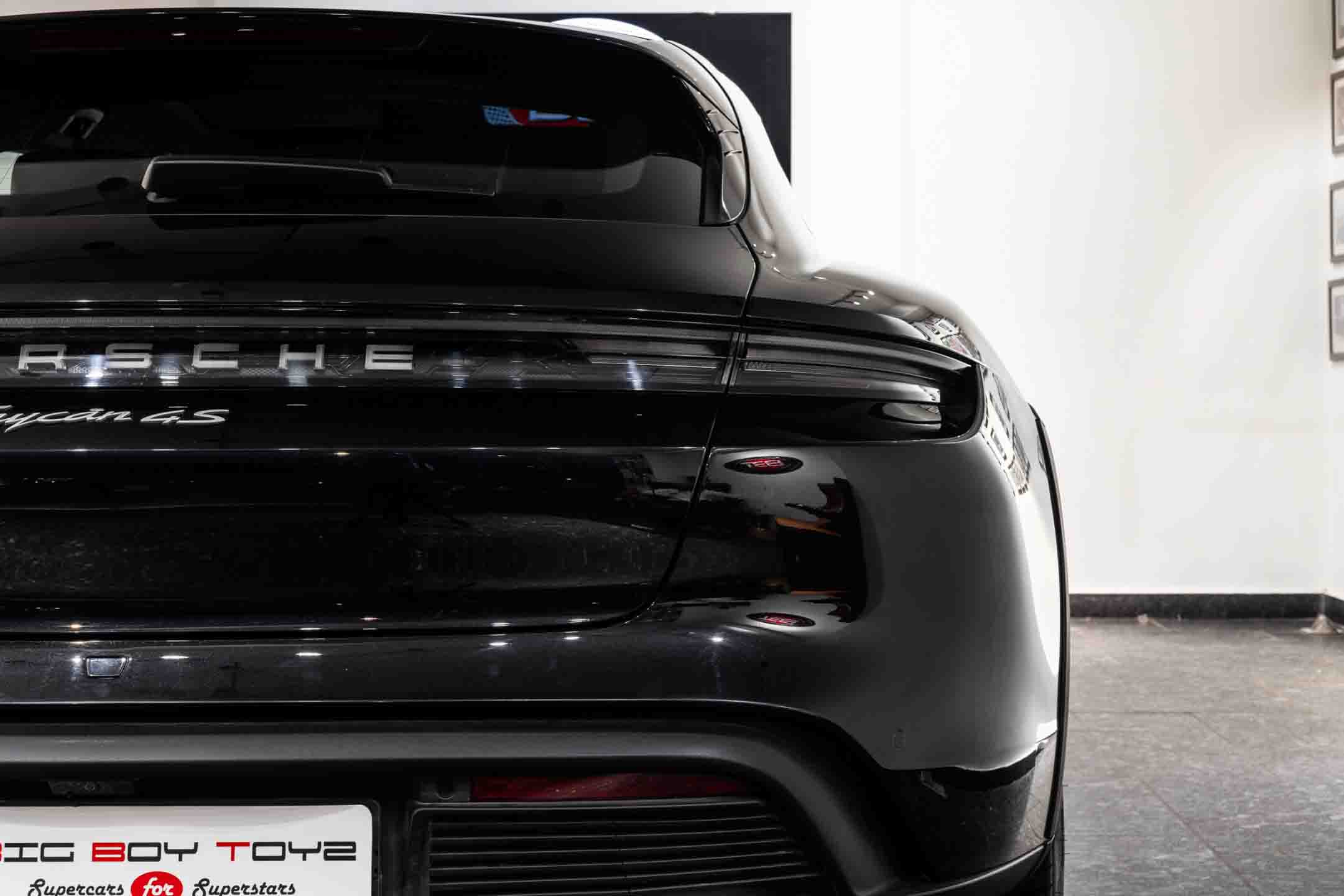 Porsche Taycan 4S Cross Tourismo