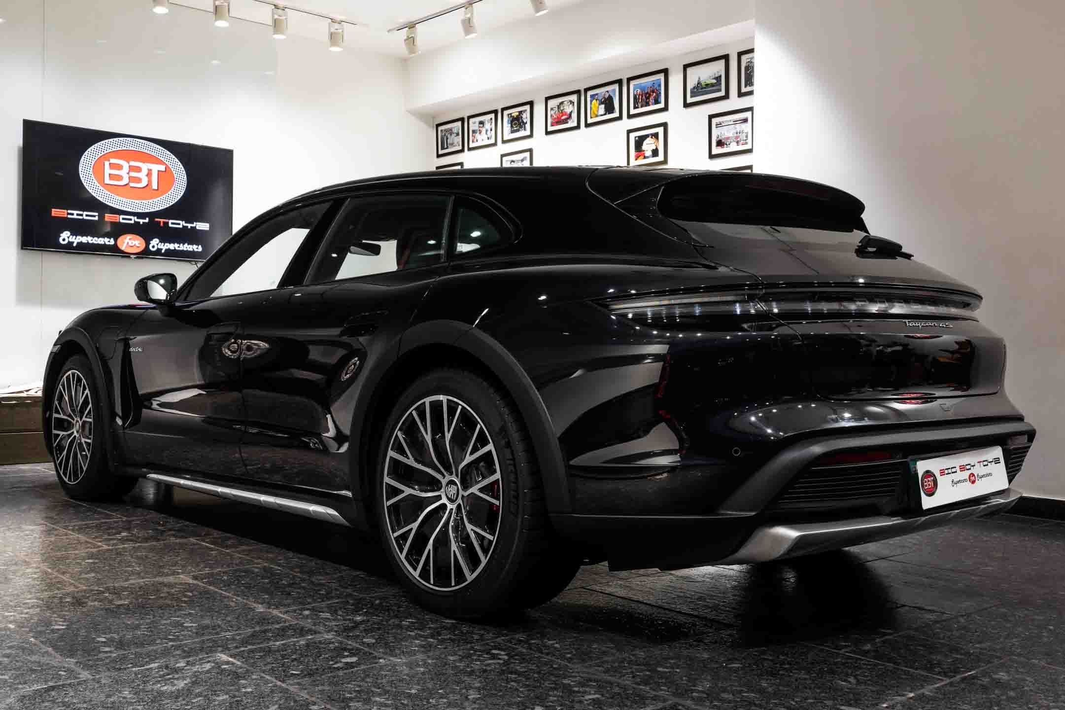 Porsche Taycan 4S Cross Tourismo