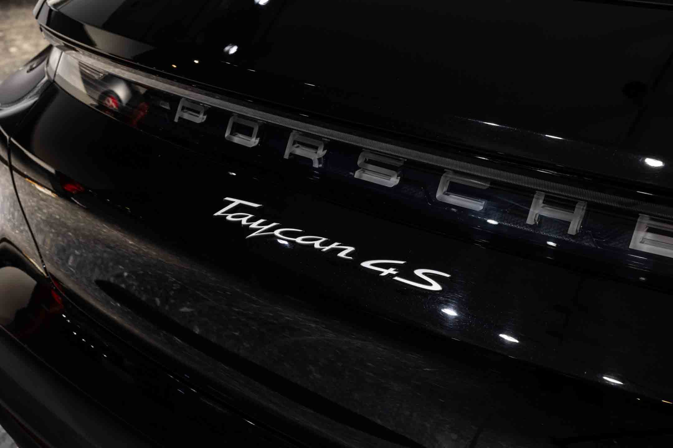 Porsche Taycan 4S Cross Tourismo