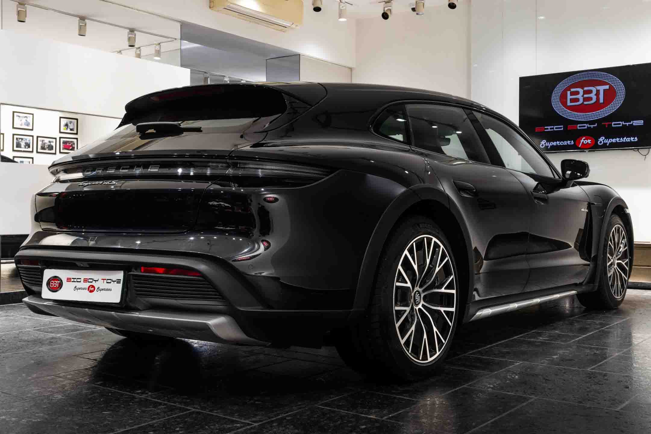 Porsche Taycan 4S Cross Tourismo