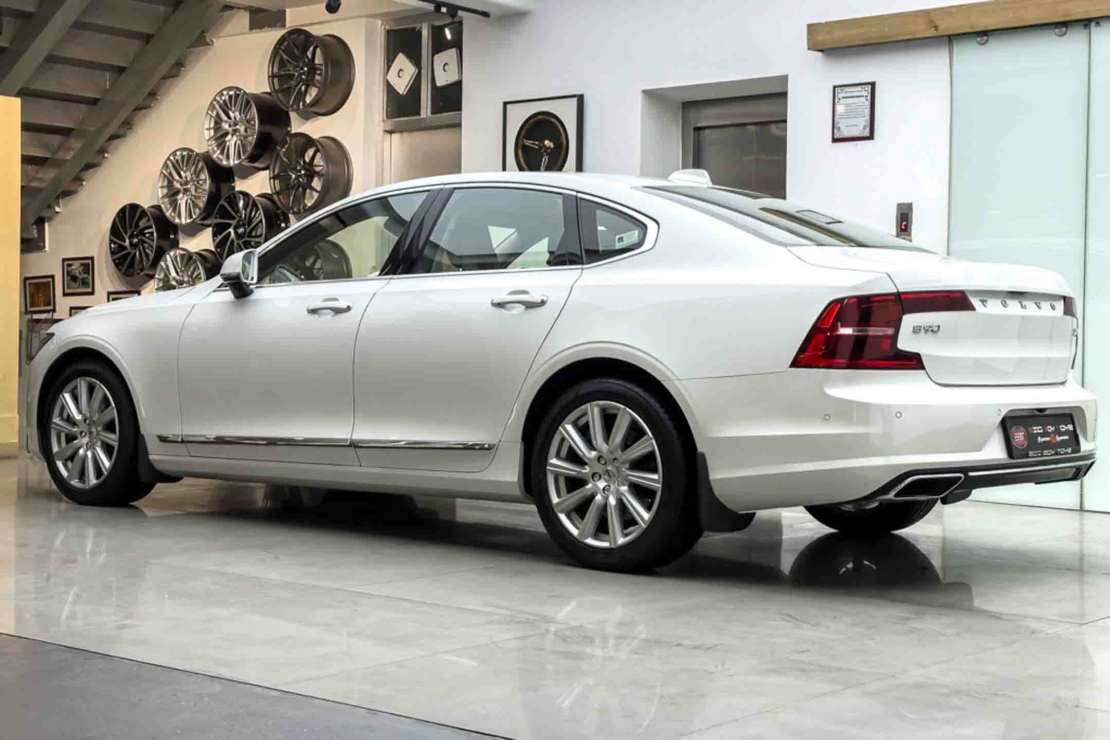 Volvo S90 D4 Inscription
