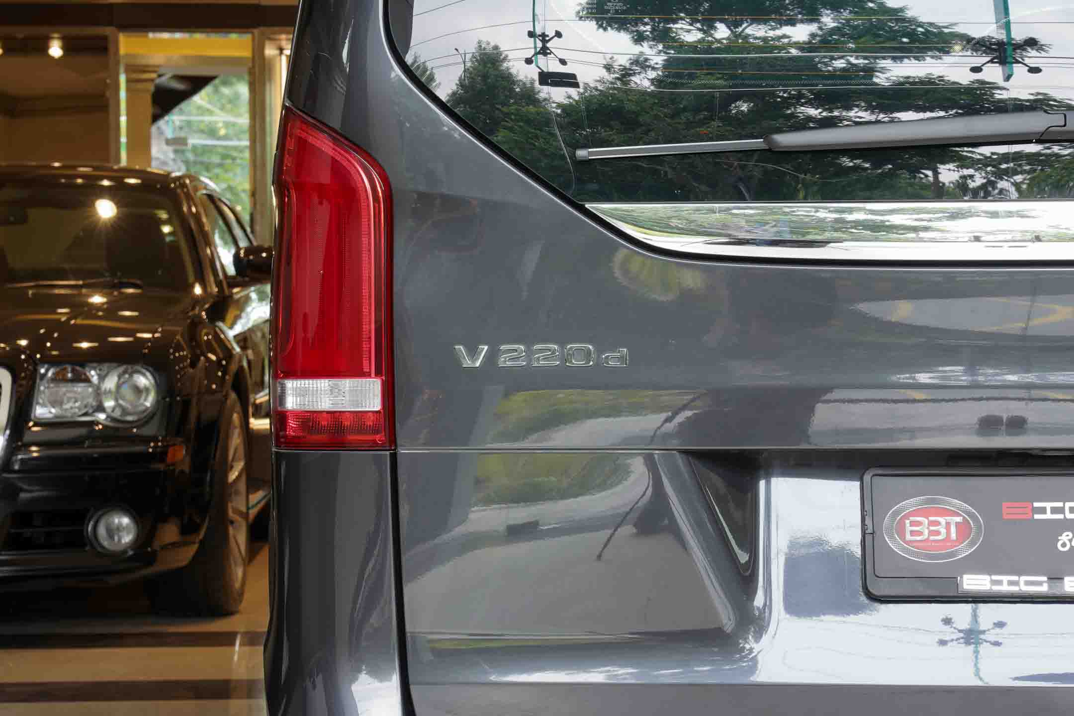 Mercedes Benz V220d Exclusive