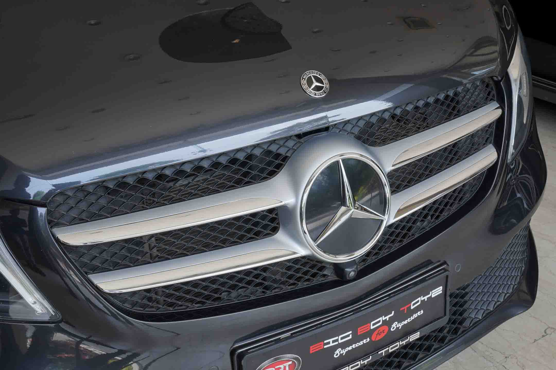 Mercedes Benz V220d Exclusive