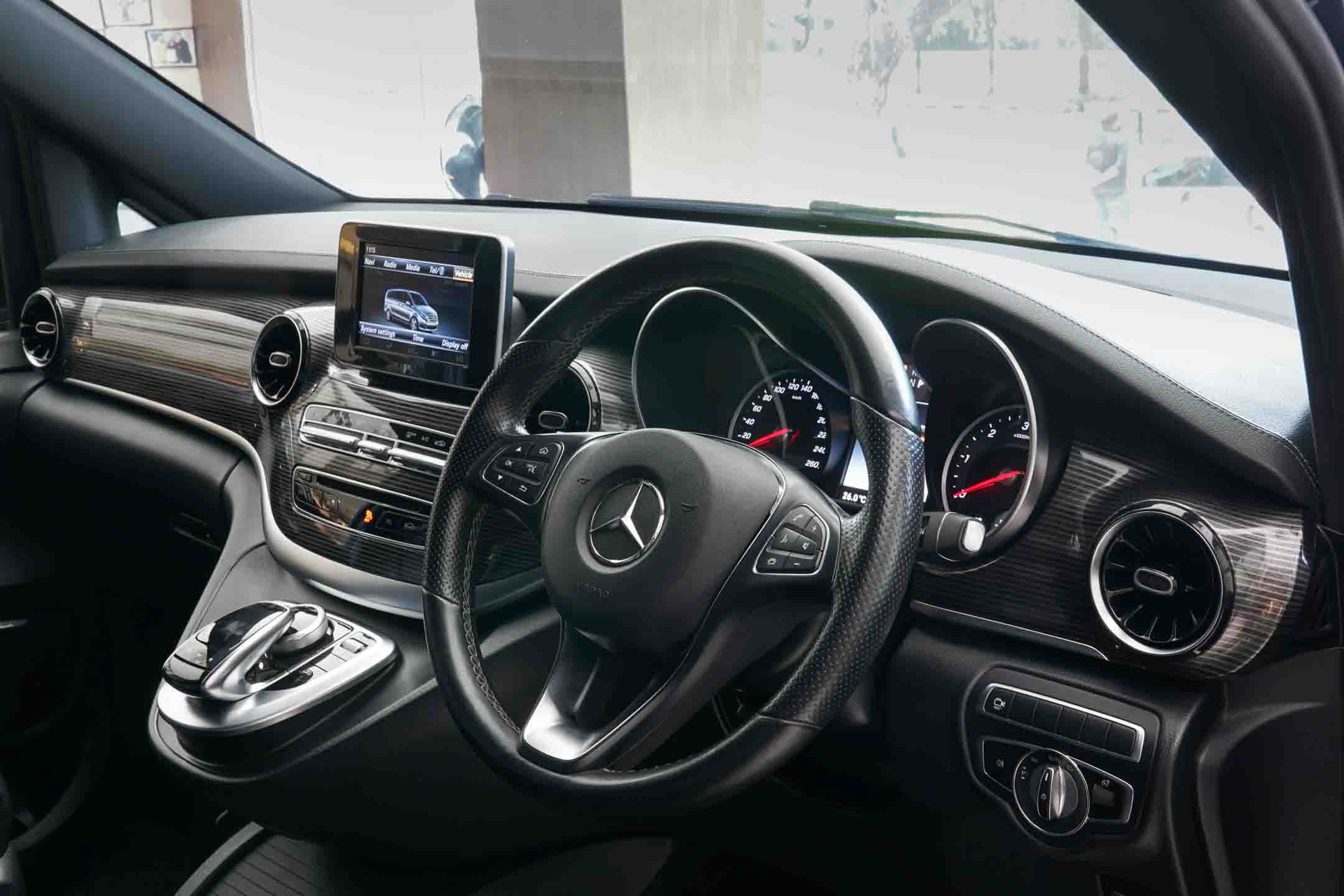 Mercedes Benz V220d Exclusive