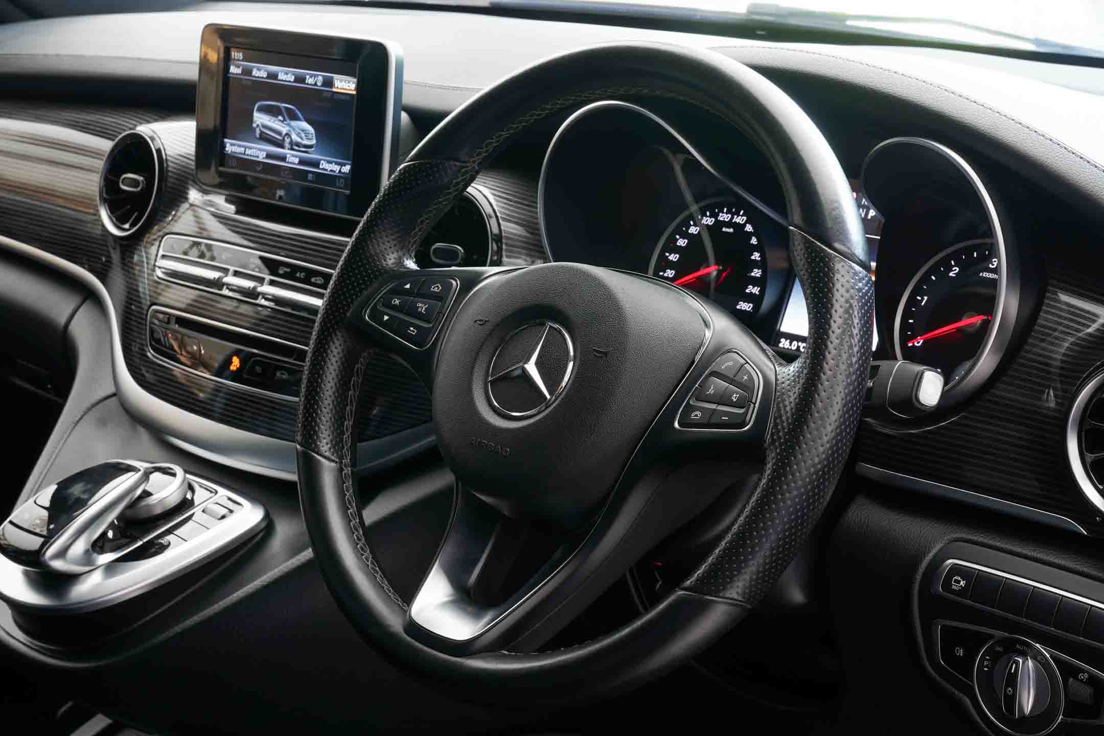 Mercedes Benz V220d Exclusive