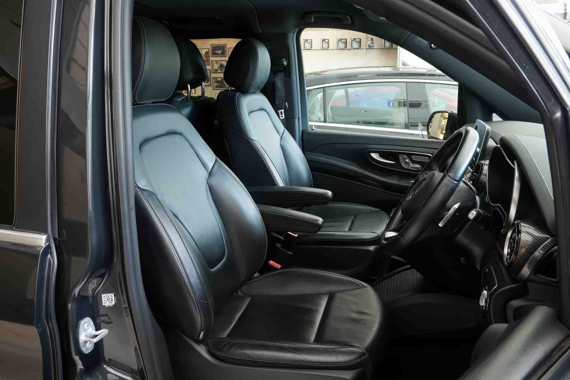 Mercedes Benz V220d Exclusive