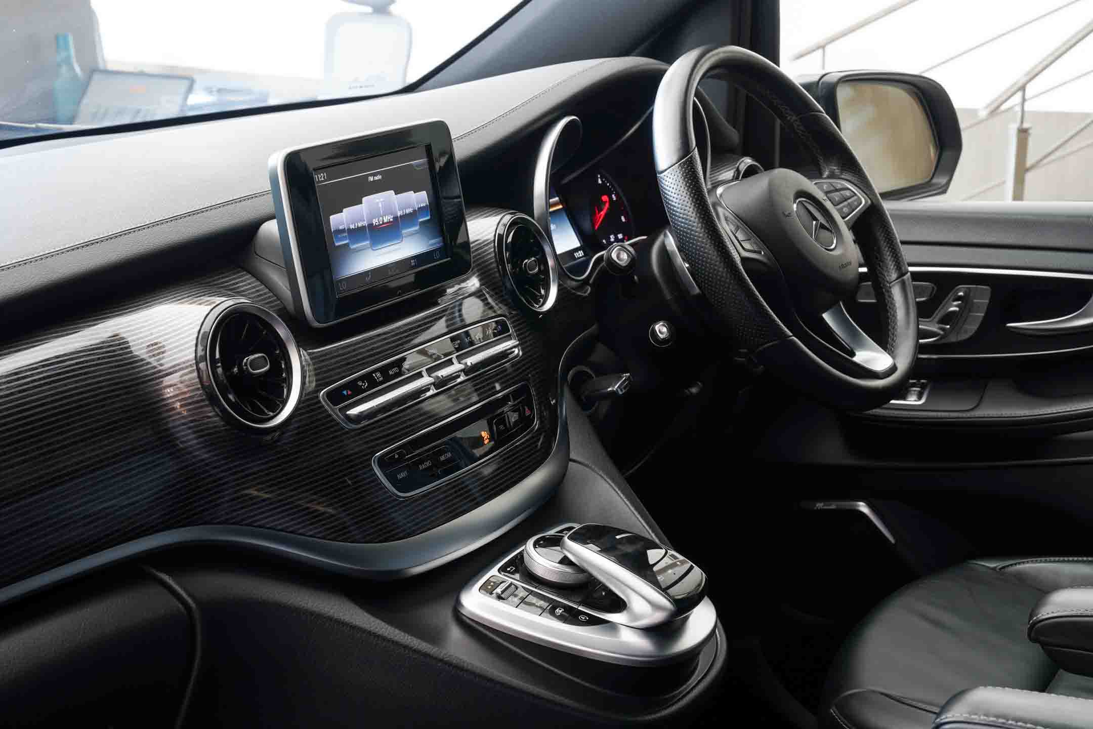 Mercedes Benz V220d Exclusive