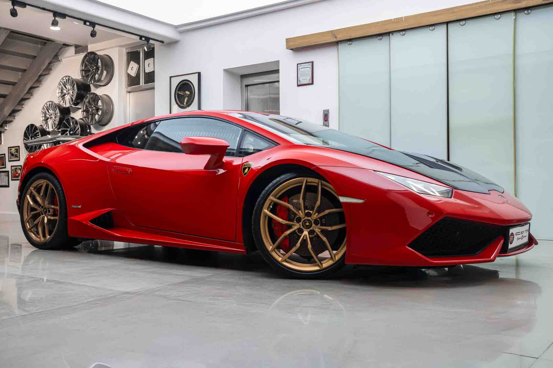 LAMBORGHINI HURACAN LP 610-4