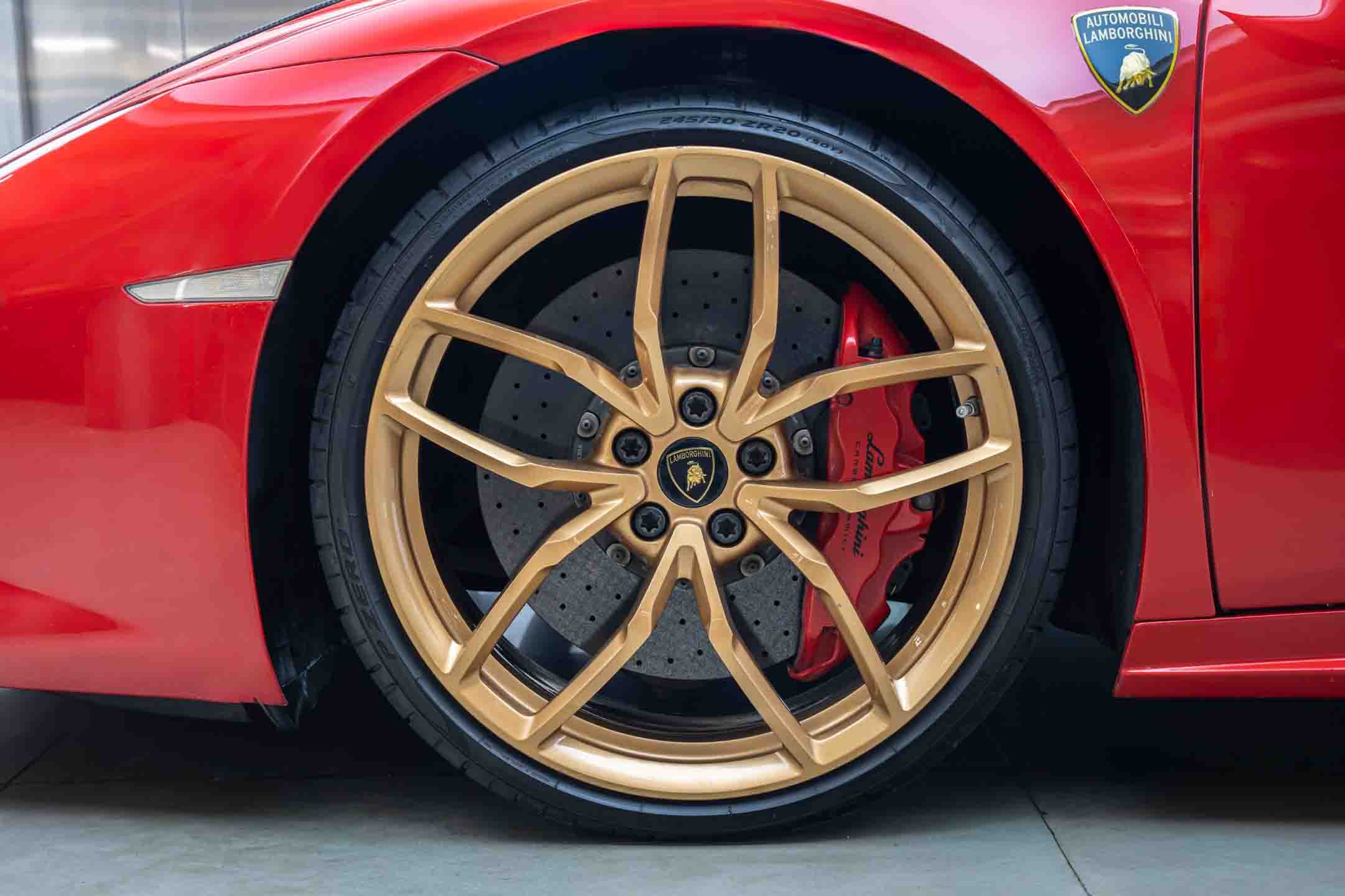 LAMBORGHINI HURACAN LP 610-4