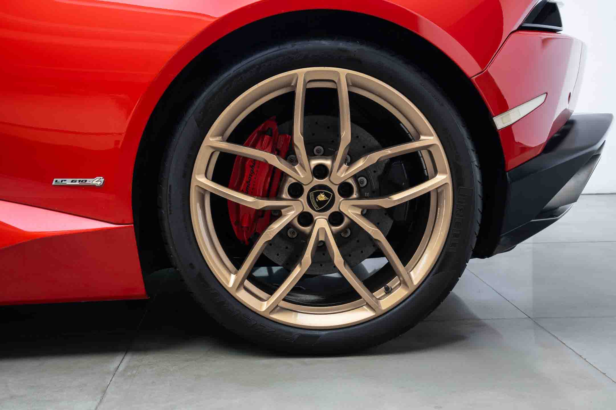 LAMBORGHINI HURACAN LP 610-4