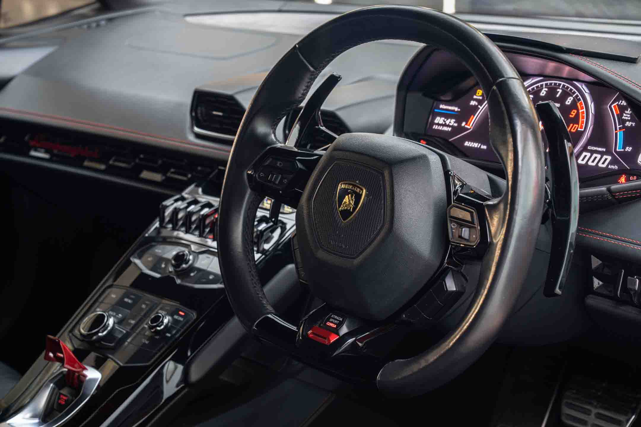 LAMBORGHINI HURACAN LP 610-4