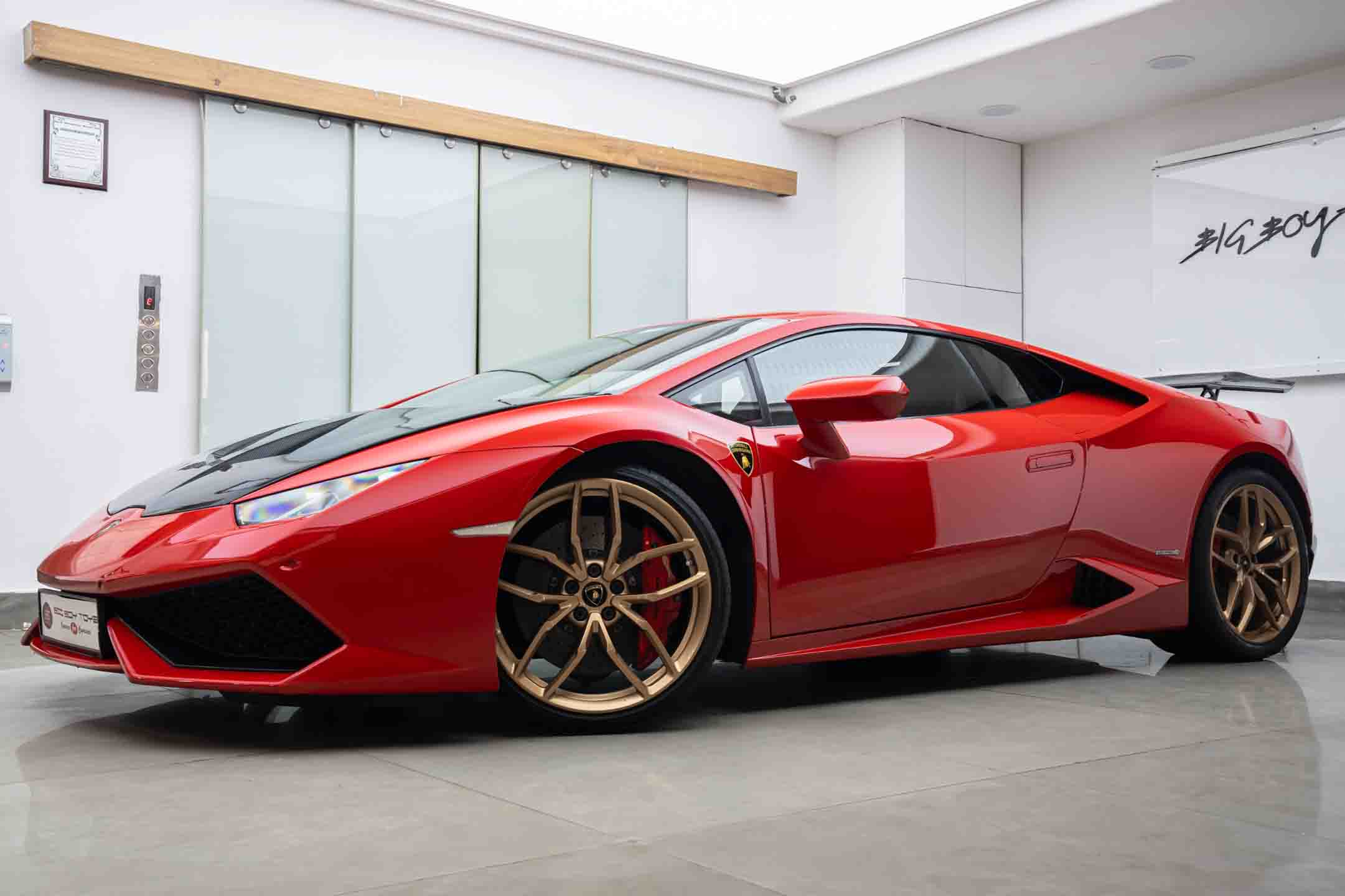 LAMBORGHINI HURACAN LP 610-4
