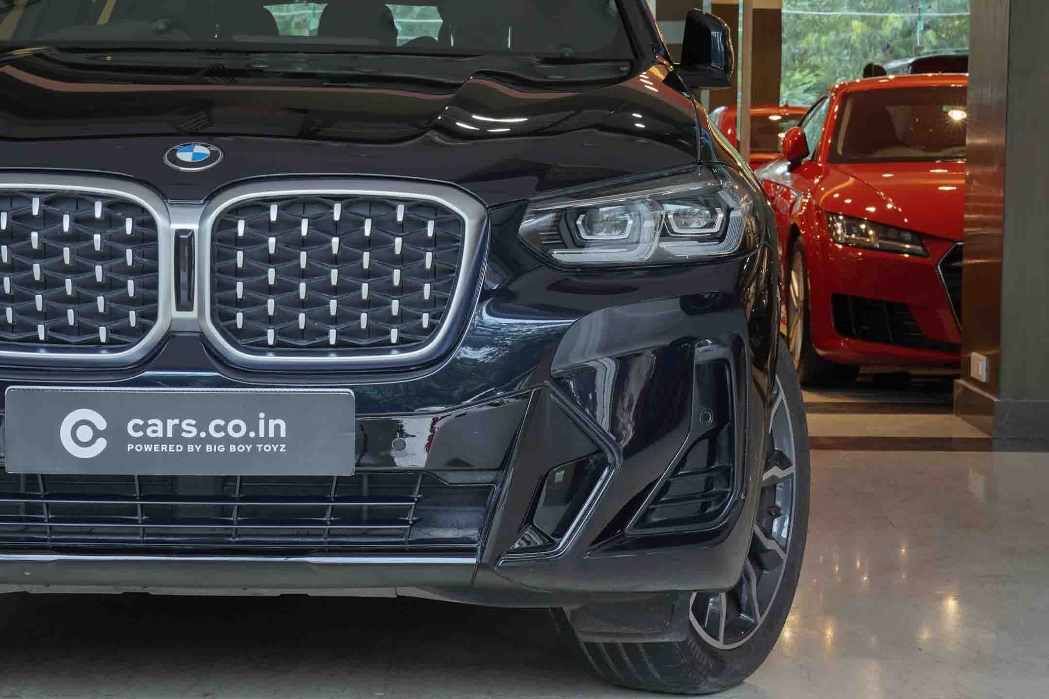 BMW X4 xDrive30i M Sport X Silver Shadow Edition