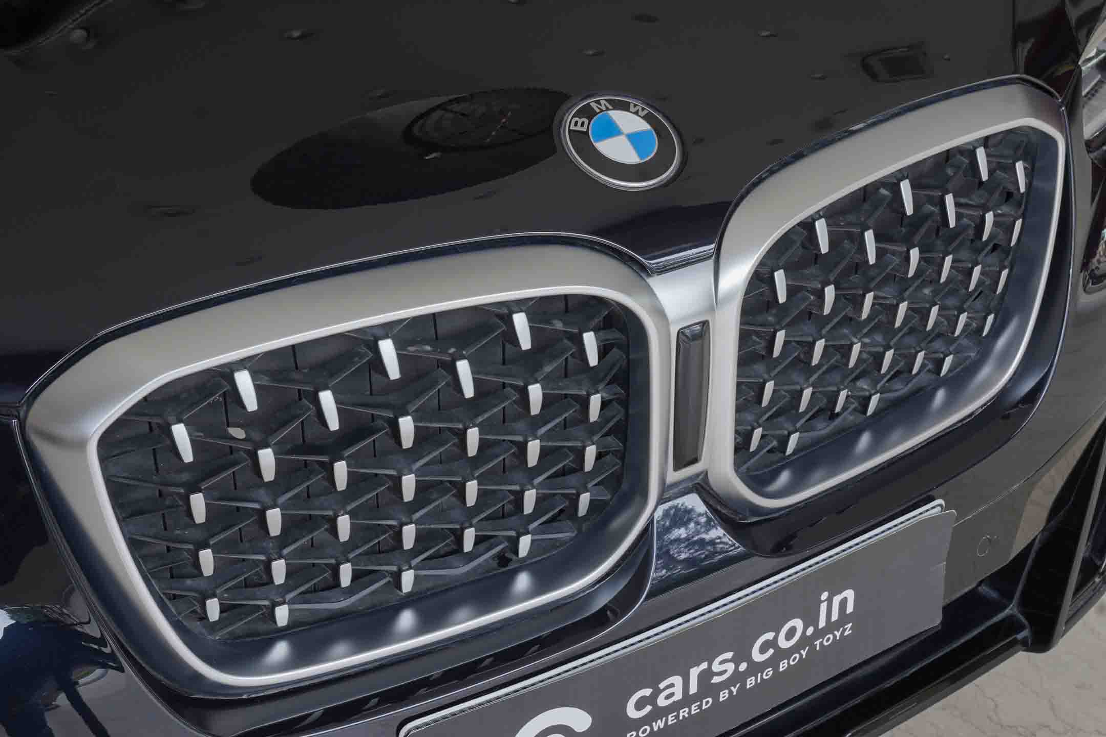 BMW X4 xDrive30i M Sport X Silver Shadow Edition