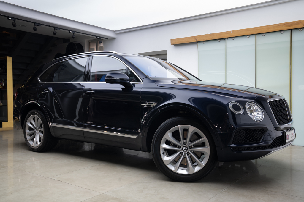 Bentley Bentayga V8