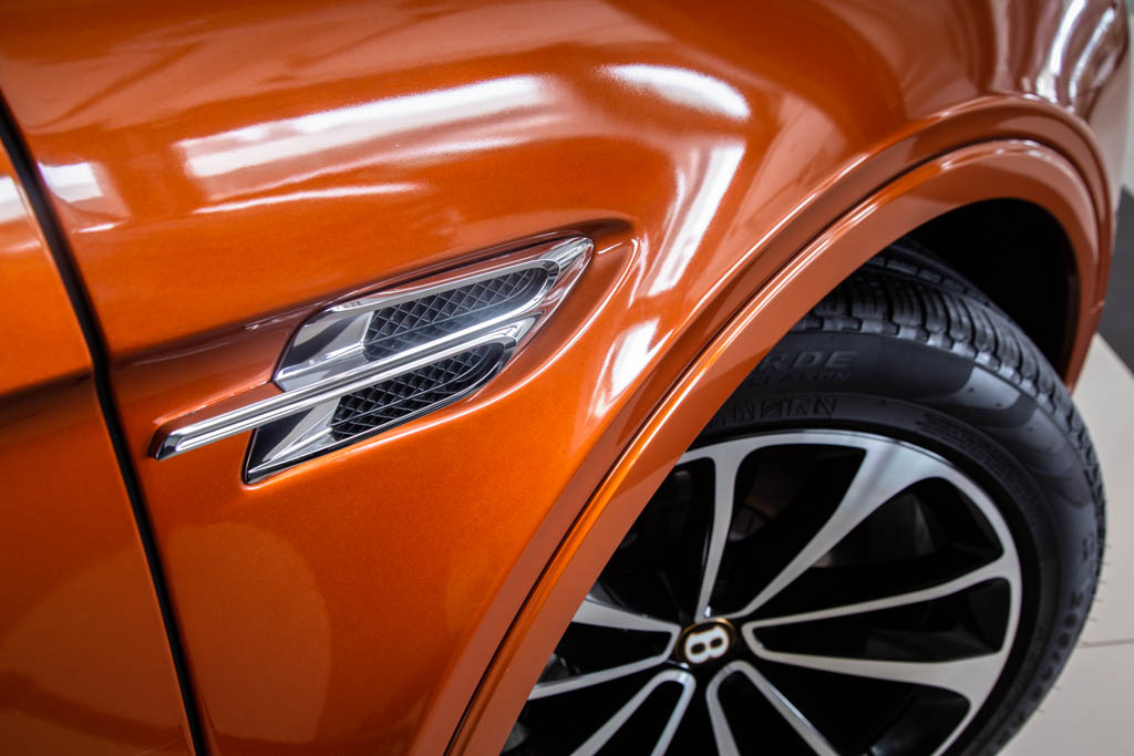 Bentley Bentayga V8 MY20