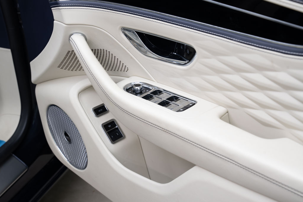 Bentley Flying Spur W12