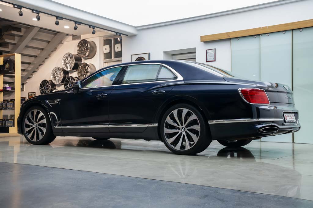 Bentley Flying Spur W12