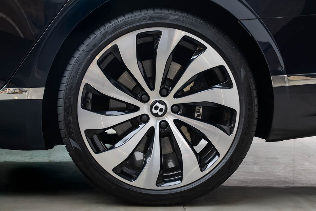 Bentley Flying Spur W12