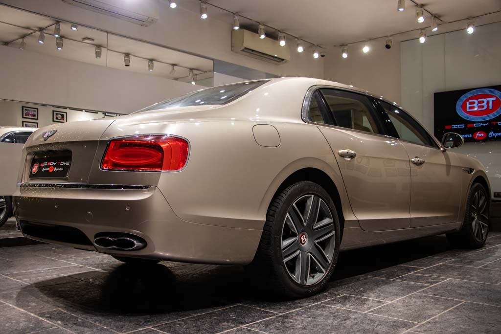 BENTLEY FLYING SPUR V8 MY16