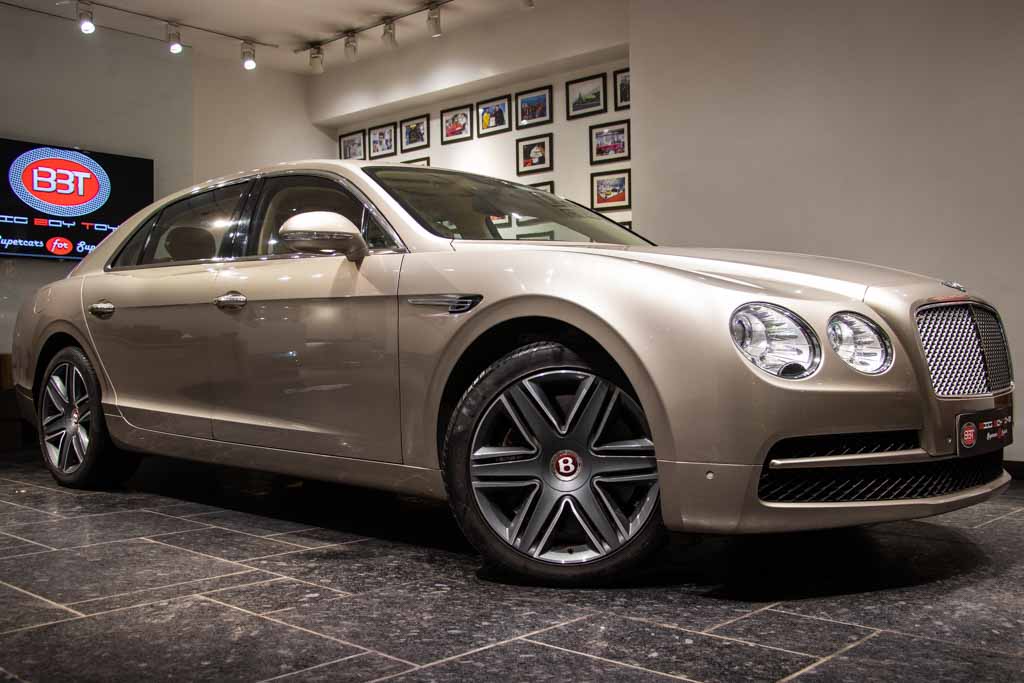 BENTLEY FLYING SPUR V8 MY16