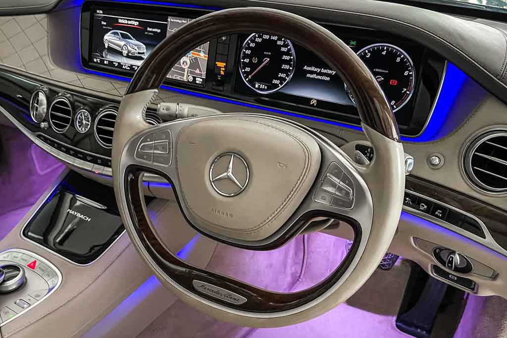 MERCEDES MAYBACH S500